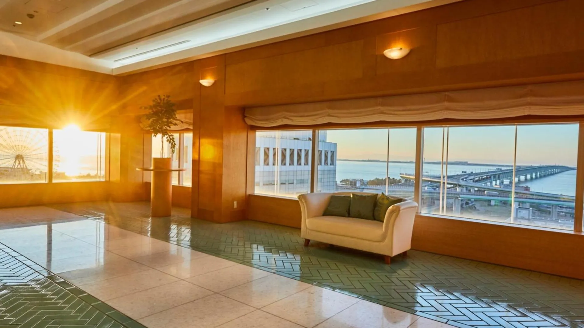 Kansai Airport Washington Hotel Izumisano 4*,
