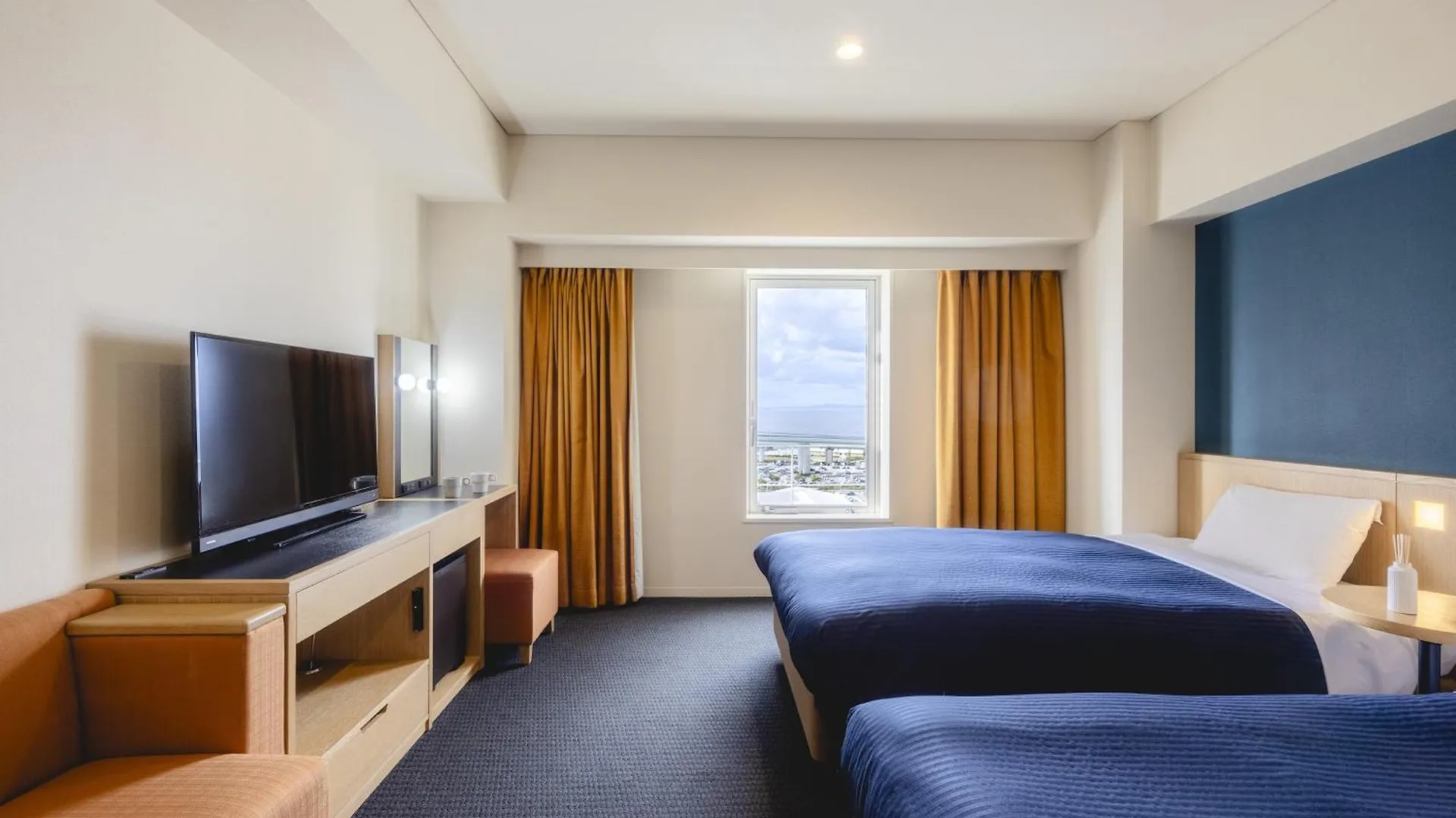 Kansai Airport Washington Hotel Izumisano 4*,  Japan