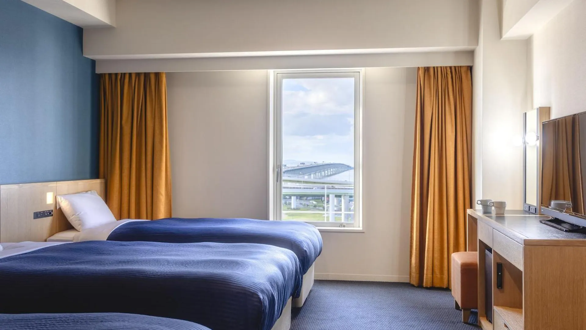 Kansai Airport Washington Hotel Izumisano 4*,  Japan